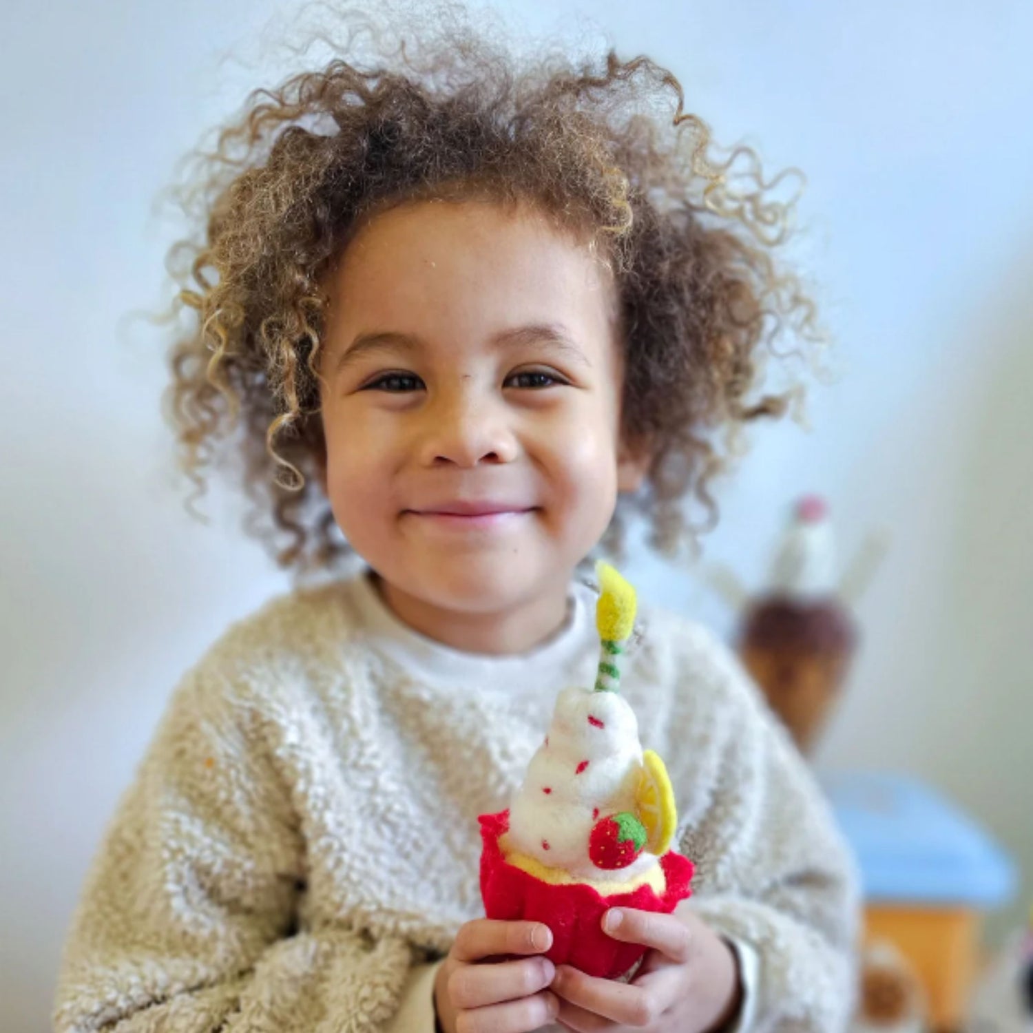 Felt Giant Strawberry Cupcake with Candle | Play Food