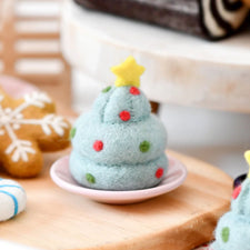 Felt Christmas Meringue Tree | Play Food