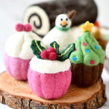 Felt Holly Berry Christmas Cupcake | Play Food