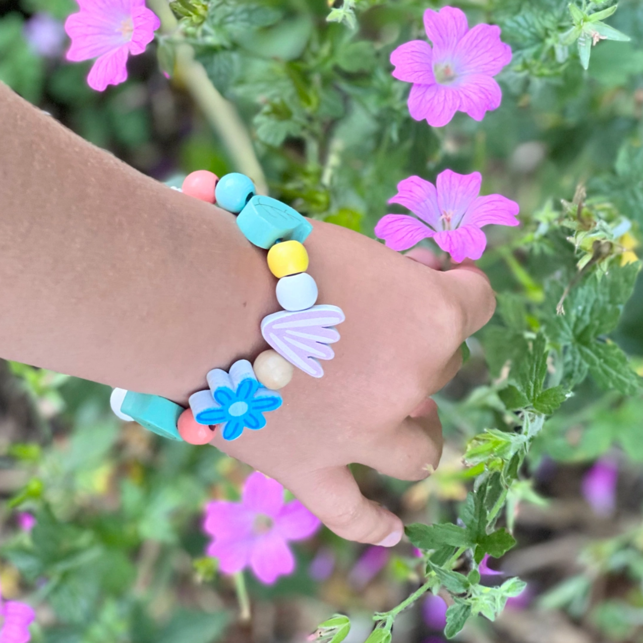 Wildflower Bracelet Gift Kit | Wooden Craft Toy