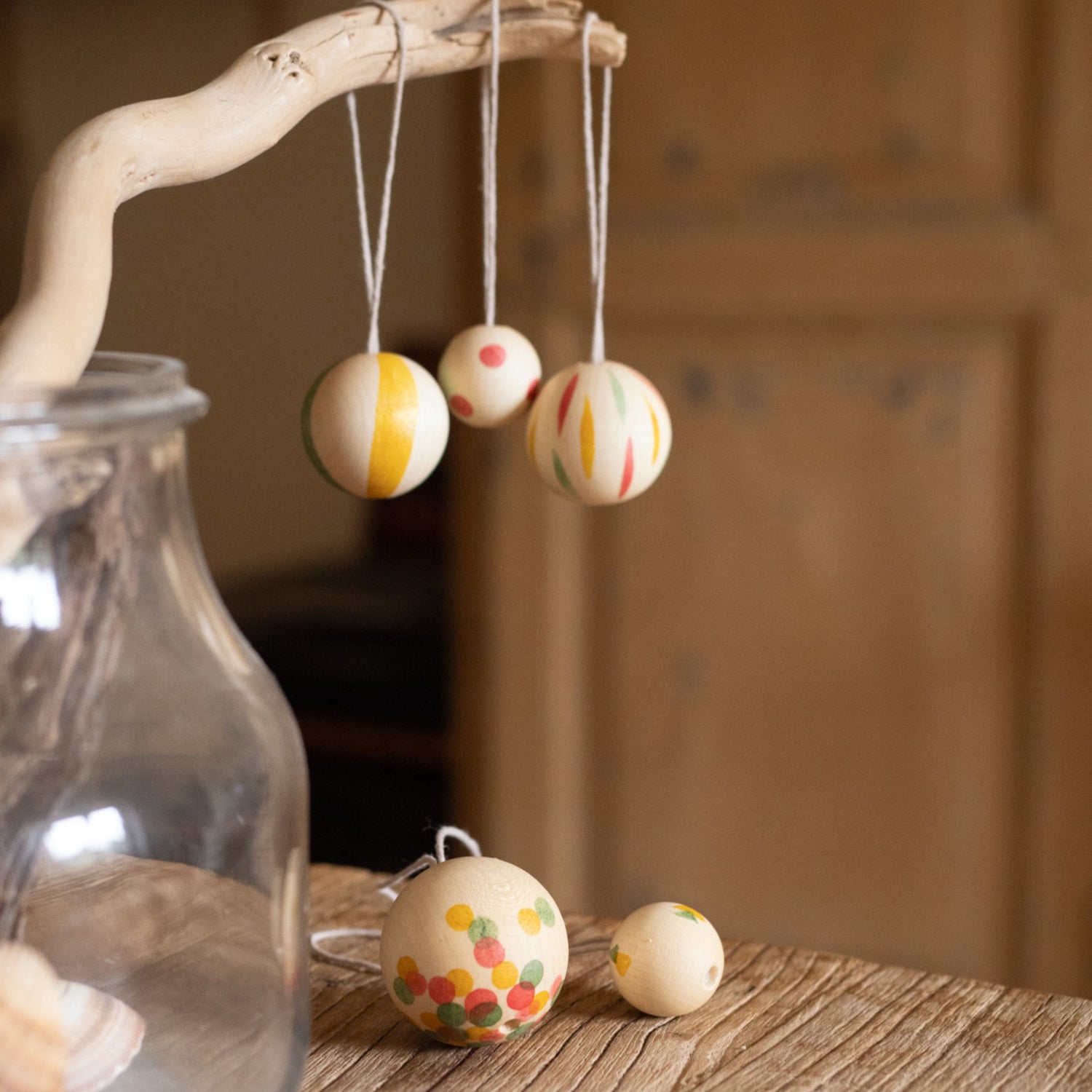 Wooden Ornament (Wonder Balls)