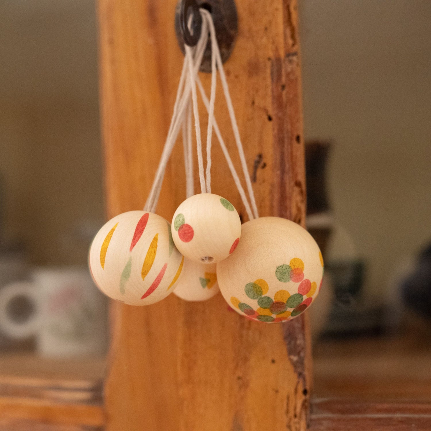 Wooden Ornament (Wonder Balls)