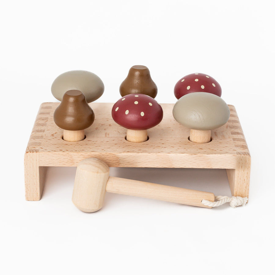 Wooden animal toys: Perfect for imaginative play!